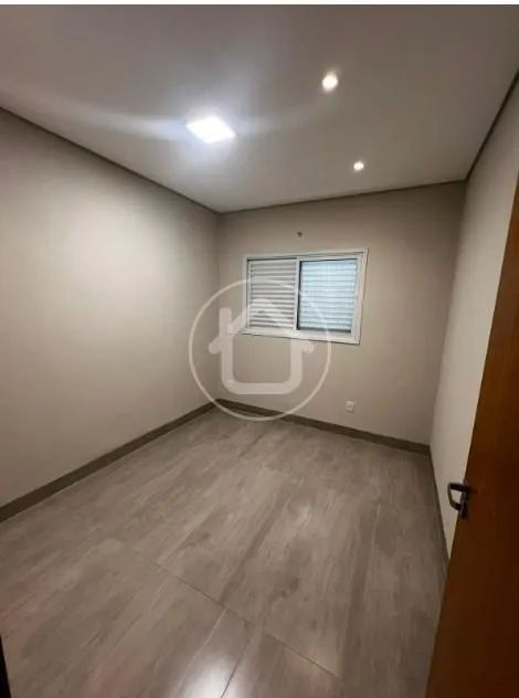 CASA TERREA 3 QUARTOS SENDO 1 SUITE - Foto 4