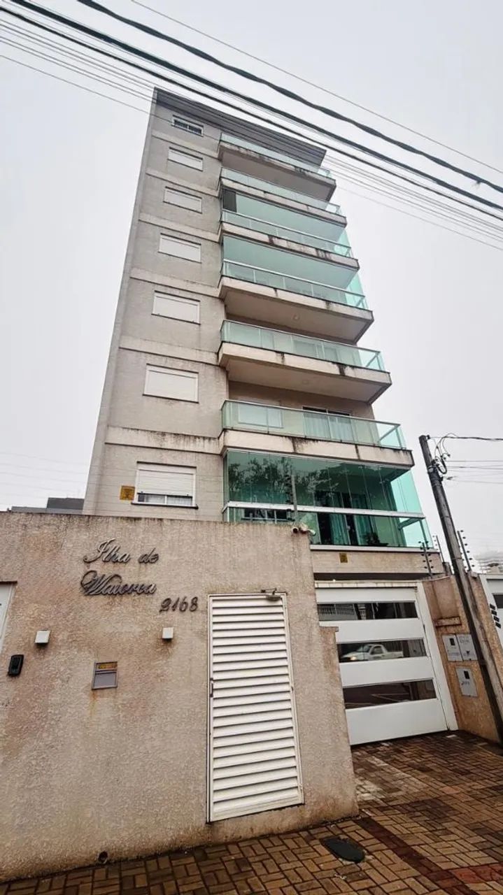 Apartamento com 03 quartos no Centro