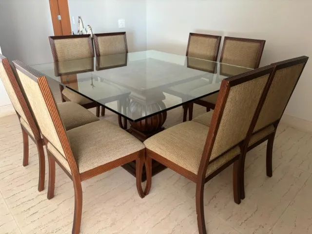 Cadeiras de Jantar Premium em Madeira - Design Sofisticado