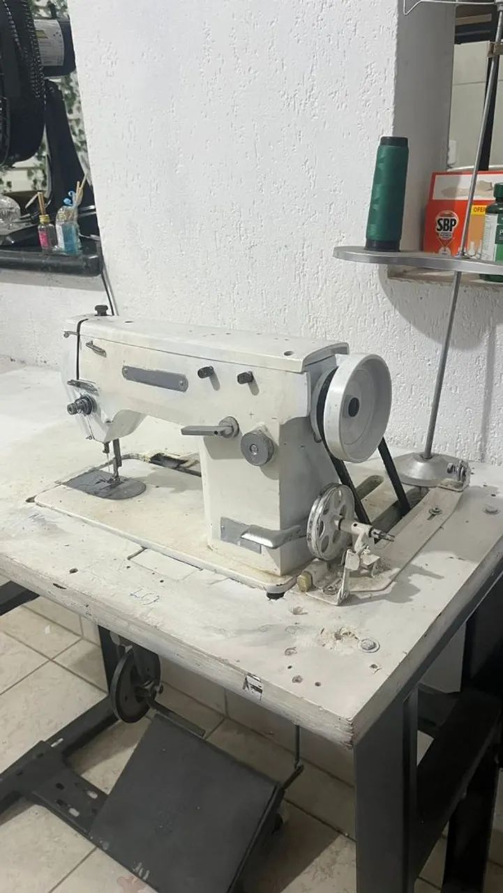 Máquina de costura  - Foto 2
