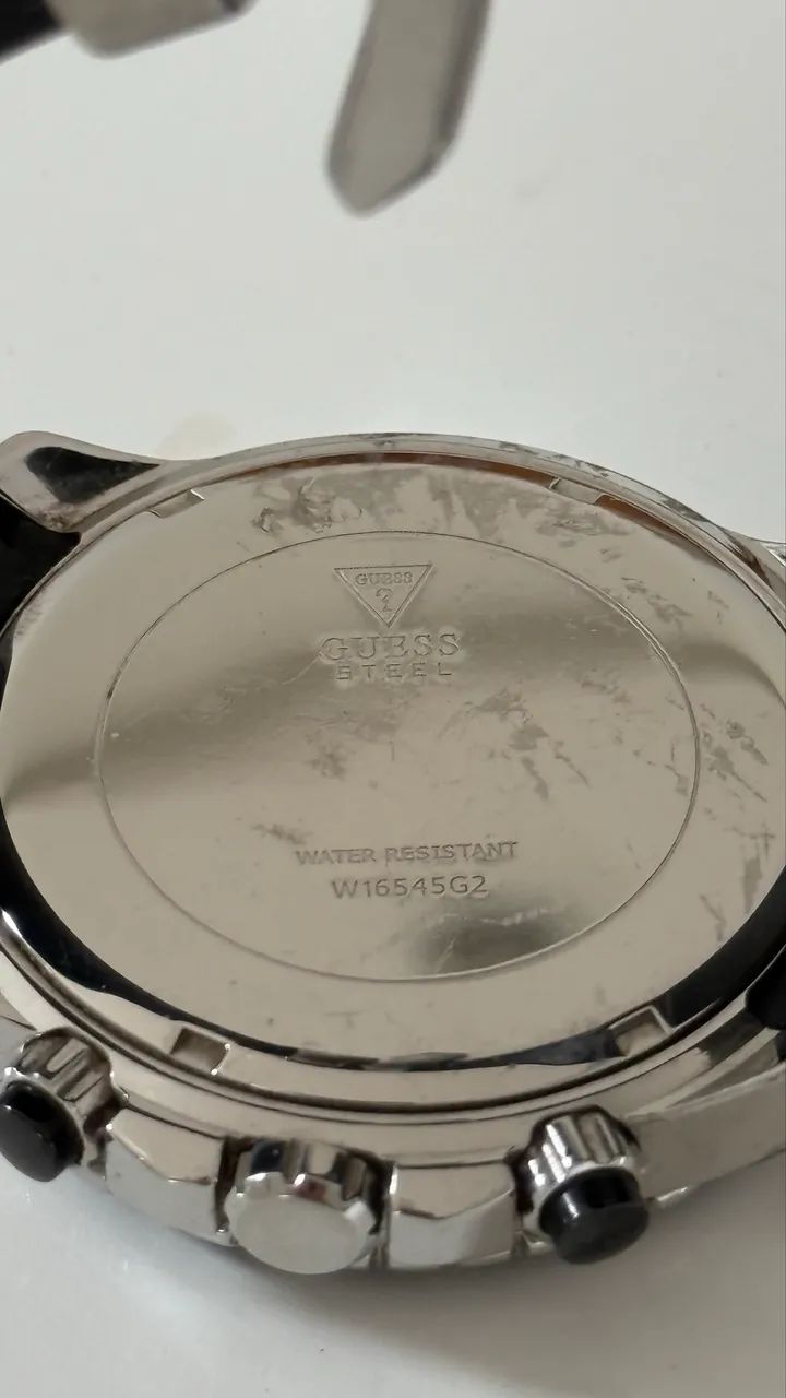 Relógio Guess fundo vermelho W16545G2 - Foto 3