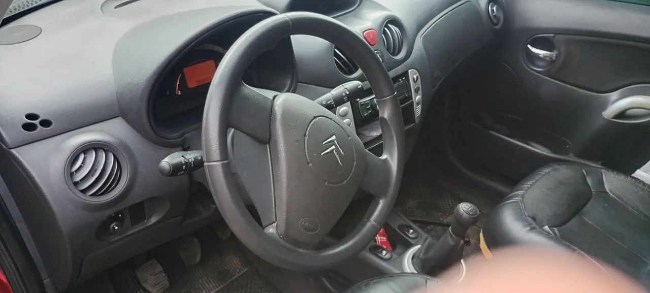 Citroen C3 Exclusive 1.4 Flex 8V 5P 2011