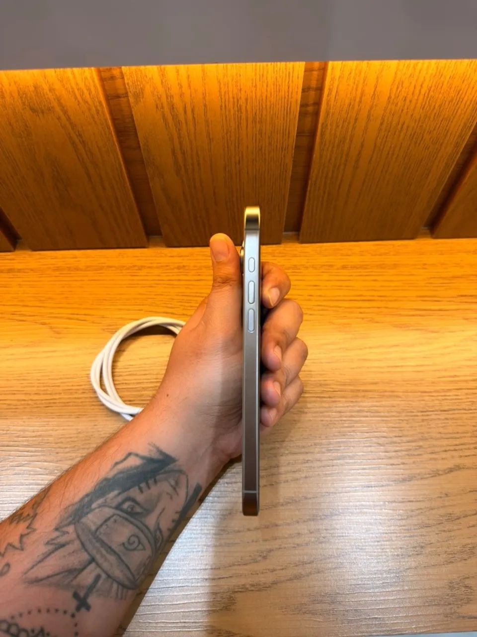 iPhone 16 Pro Max - Estado Impecável! - Foto 4