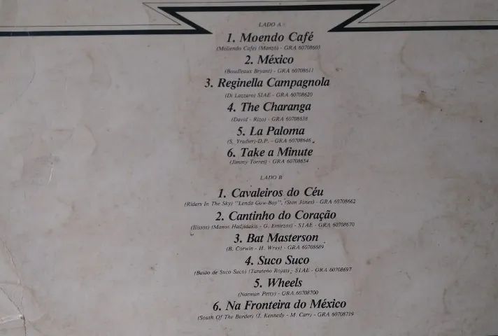 Poly e seu Conjunto Moendo Café - Foto 2