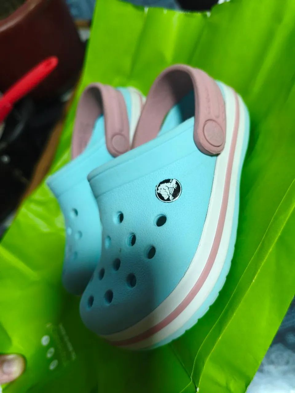 Vendo ou troco Crocs original C7