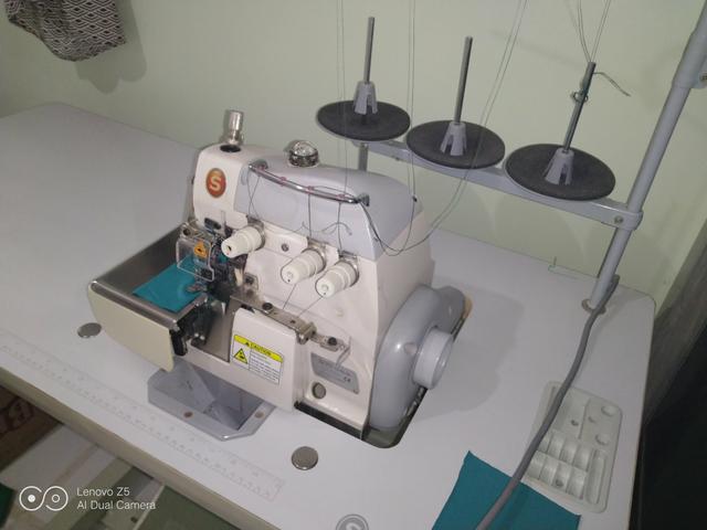 Overloque Industrial Singer 322D - Foto 3