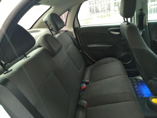 Gran Siena Attractive 1.4 8v 2015 GNV 3ºG 16m³ - Foto 10