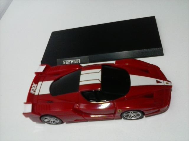 Miniatura de Coleção Ferrari Fxx + Base Preta - Foto 2