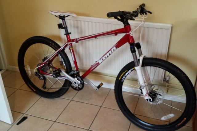 Bicicleta Kona Cindercone, SLX, Rockshox, hidráulica - Foto 4