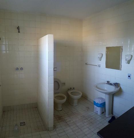 Prédio comercial com 2 blocos e amplo terreno - Foto 16