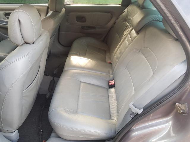 Renault Laguna 3.0 V6 2000 - Foto 6