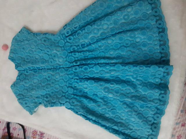Vestido em renda azul turquesa - Foto 2