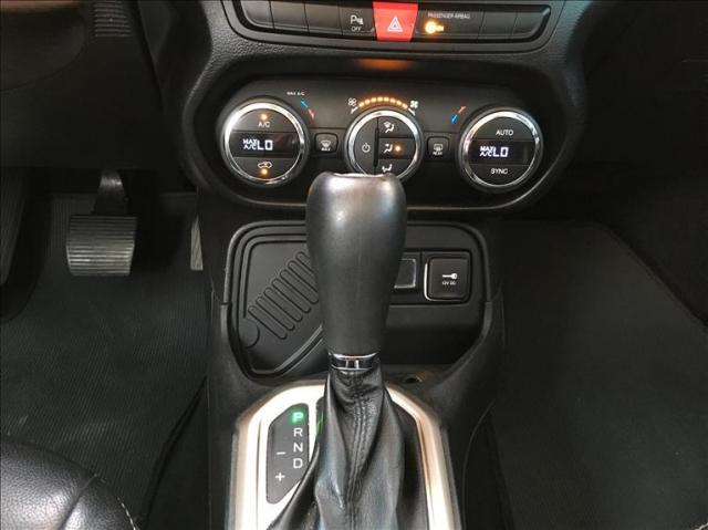 Jeep Renegade 1.8 16v Longitude - Foto 8