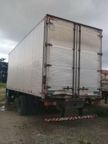 Mercedes-Benz Modelo 1418 R Ano 2001 - Foto 5