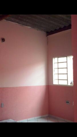 Vende-se lote com 3 casas - Foto 2