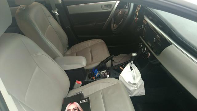 Corolla 2017 ( carro completo e não aceito trocas) - Foto 2