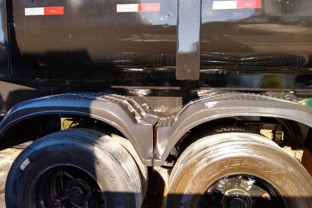 Cavalo FH 440 + Caçamba Librelato - Disponível para Venda - Foto 3