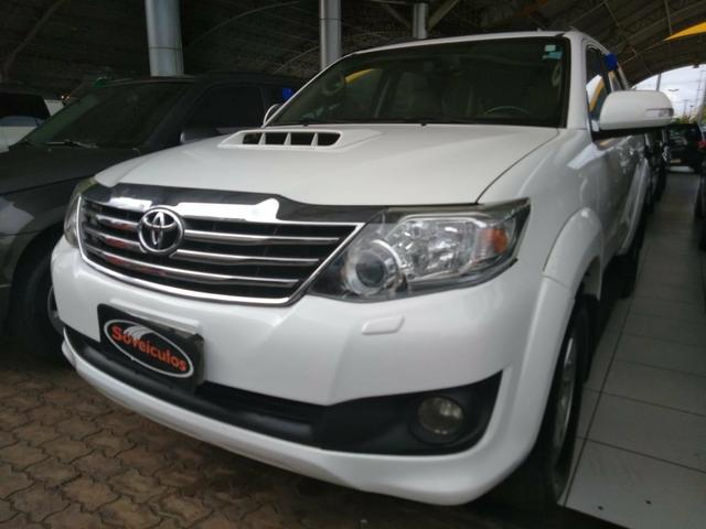 Toyota Hilux SW4 2013