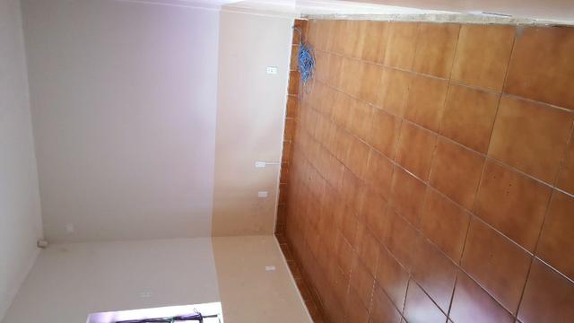 Prédio comercial com 2 blocos e amplo terreno - Foto 9