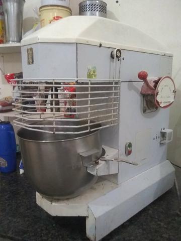 Vende se batedeira de bolo - Foto 3