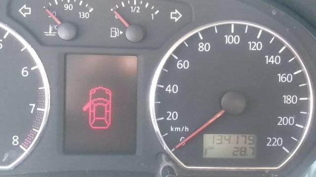 Volkswagen VW Polo 1.6 sedan Flex 4 Portas Comfort line 2008 - Foto 3