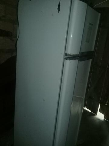 Geladeira (Não está funcionando) - Foto 2