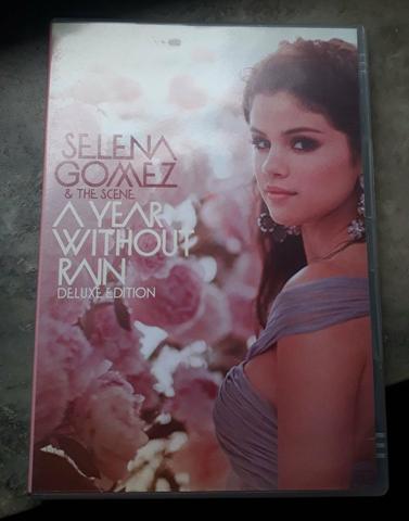 DVD - Selena Gomez e/ou Kelly Clarkson