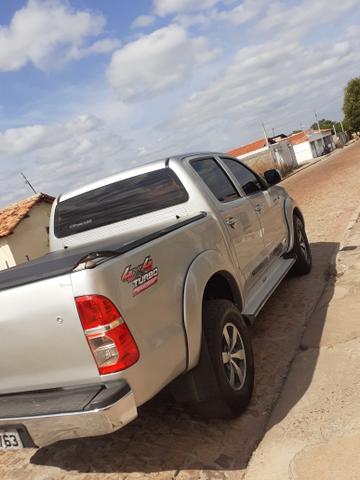 Hilux - Foto 2