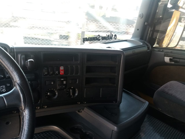 Caminhão Scania 470 com motor 440 6x4 - Foto 4
