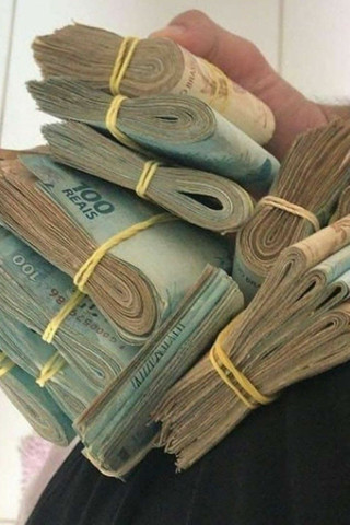 Dinheiro# cartão# Dinheiro# cartão#