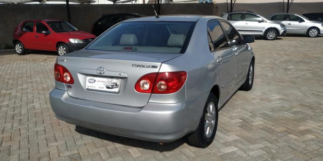 TOYOTA COROLLA XEI 1.8VVT - Foto 4