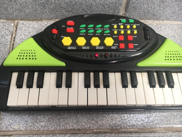 Brinquedo Pianinho Eletrônico Varias Funções - Foto 2