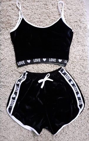 conjunto de roupa love