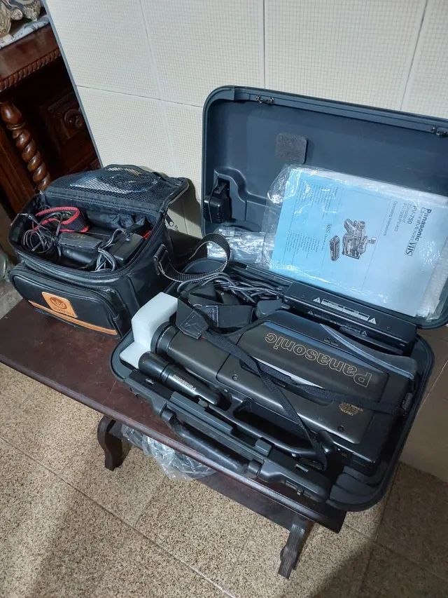 CAMERAS DE VIDEO AS DUAS POR 800 REAIS