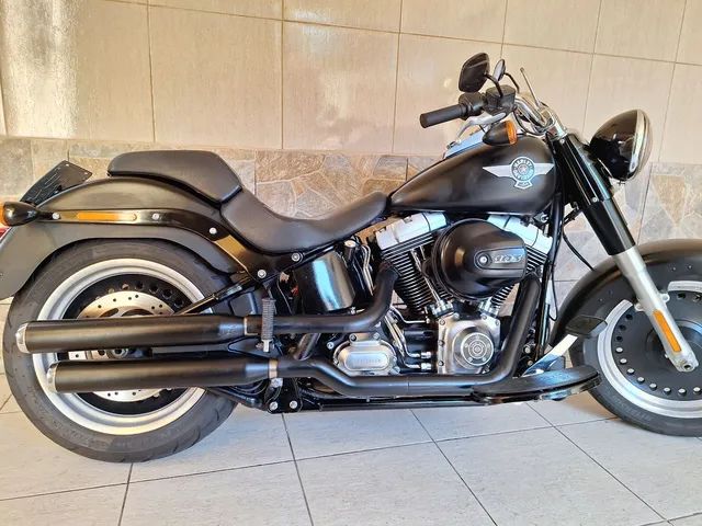 Harley Davidson FAT Boy Special troco e financio aceito carro ou moto