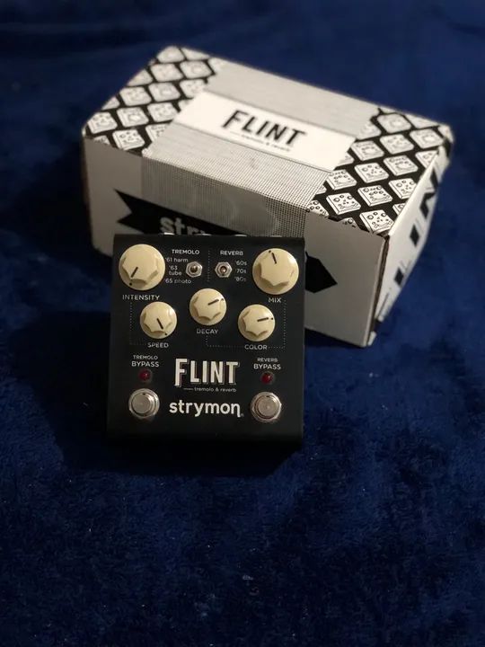ギター strymon FLINT ver.1 Moss Music - Pedal de Guitarra Strymon Flint