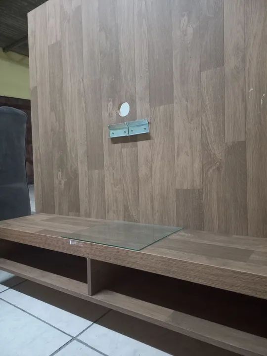 Rack com Painell para TV com estante na leteral