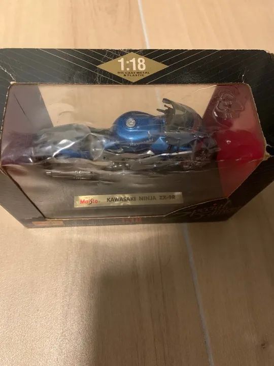 Miniatura Moto Kawasaki Ninja Zx-9r Azul Caixa Maisto 1:18