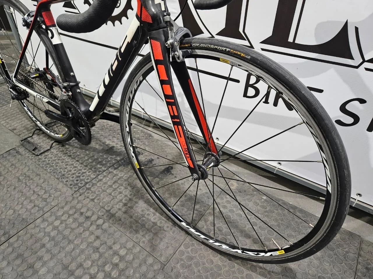 Bicicleta Cube speed  - Foto 3