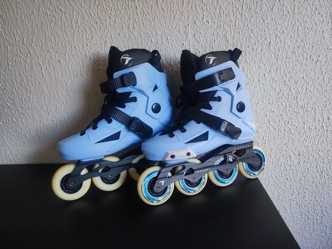 Kit patins Revolt azul claro
