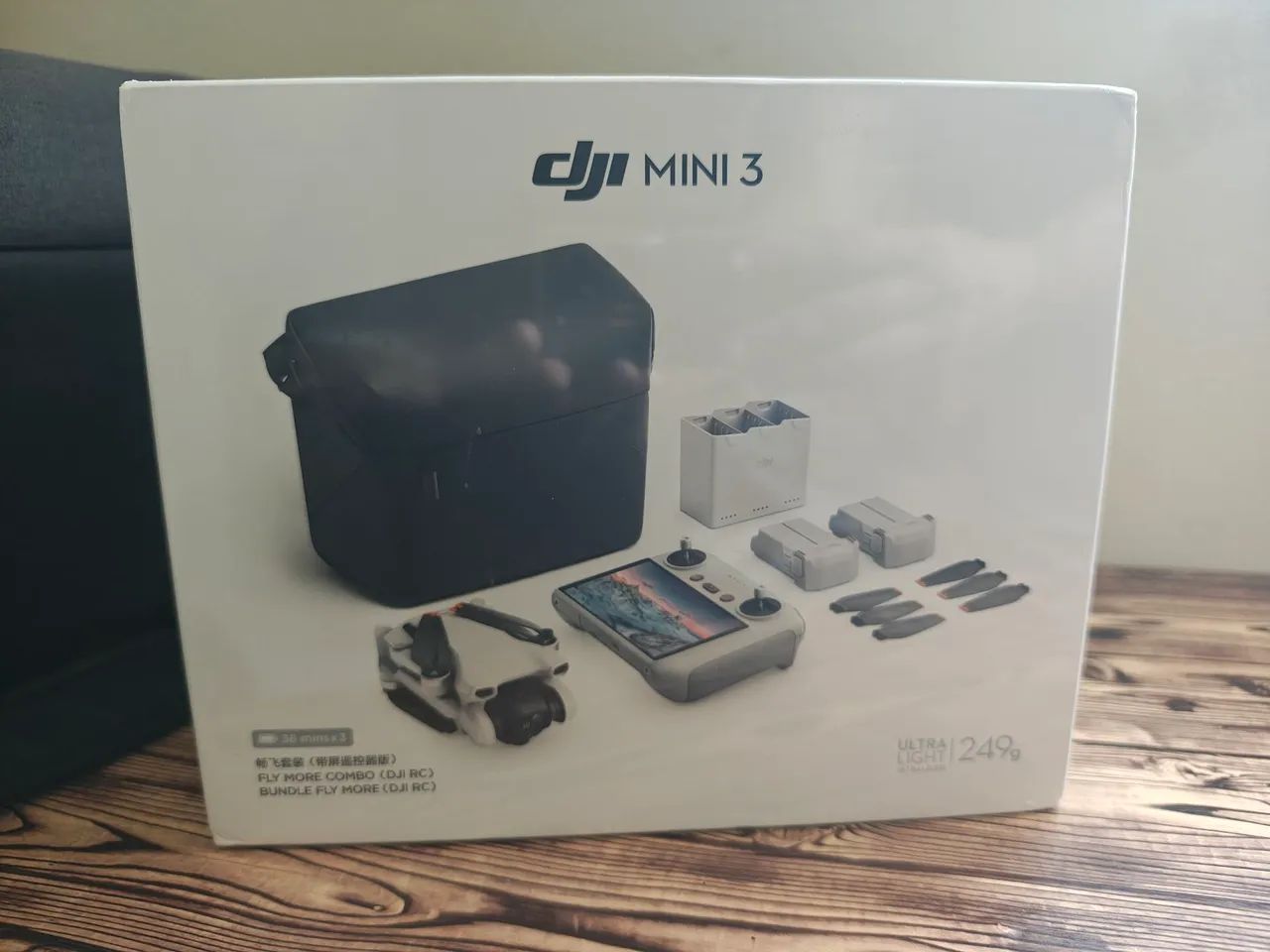 Drone DJI mini 3 combo fly more RC Lacrado OFERTA