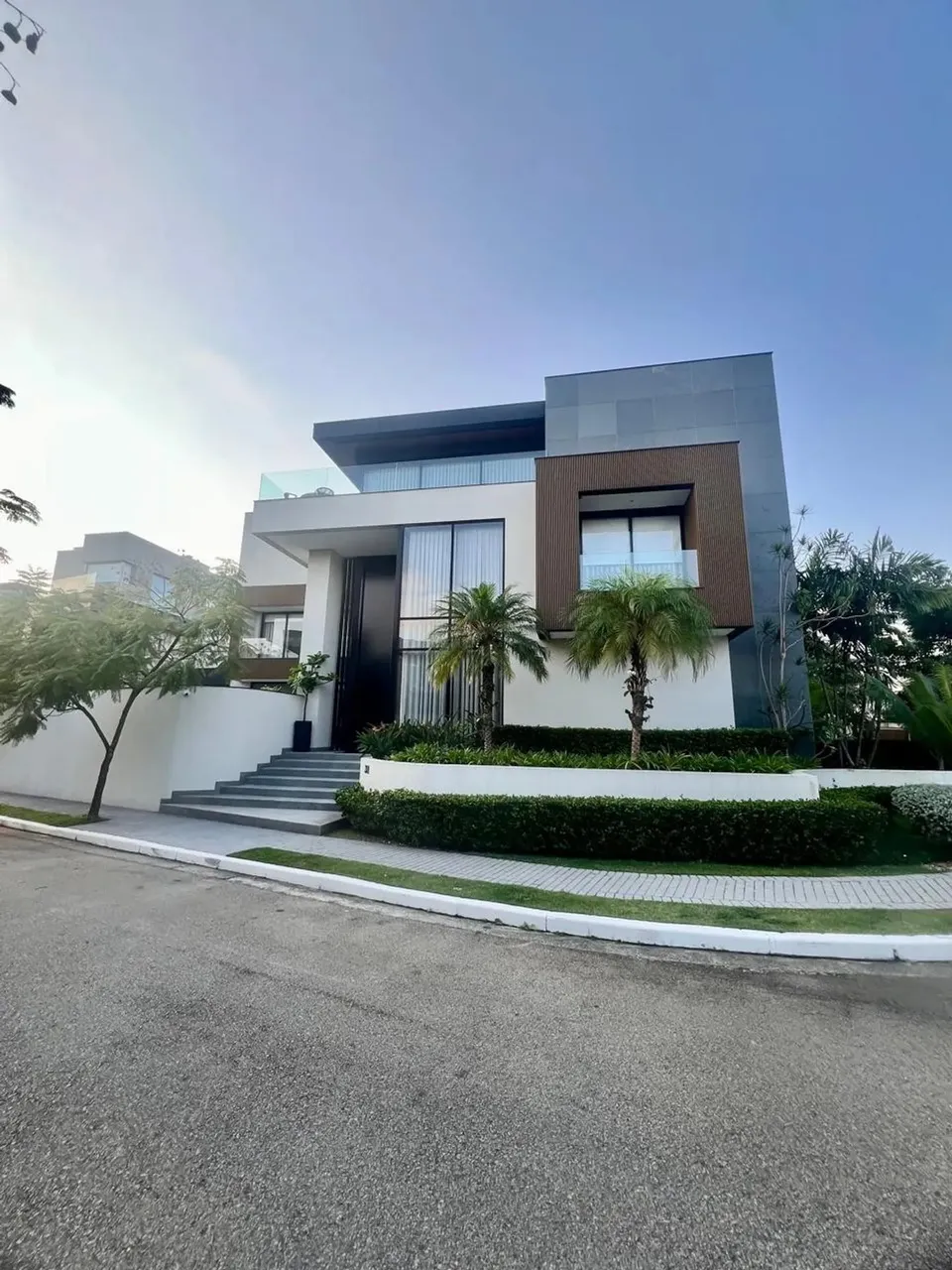 Casa em Condomínio à venda com 536m², 6 suítes e 8 vagas em São Caetano do Sul