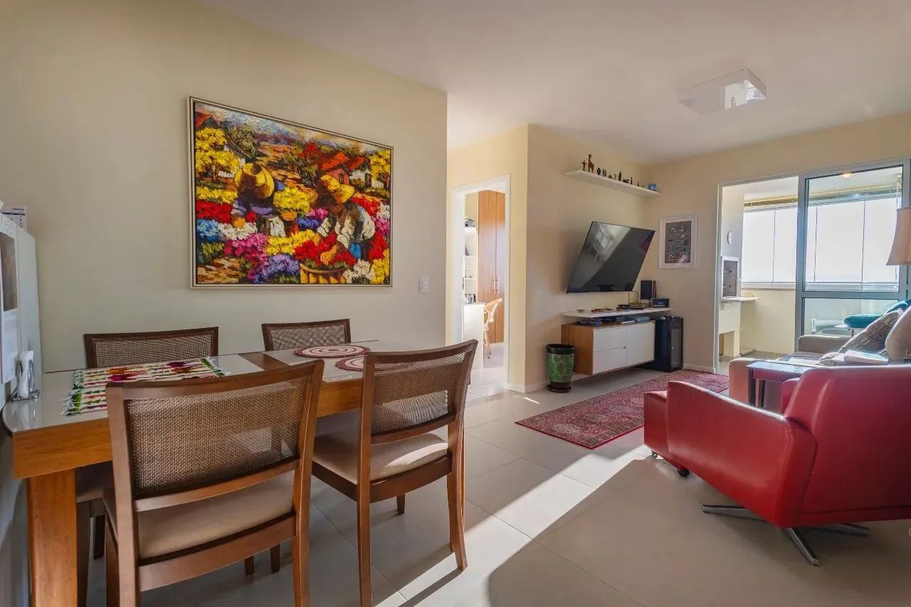 Apartamento de 77m² com 3 quartos sendo 1 suíte na Costeira do Pirajubae - Foto 2