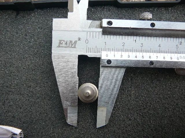 37 parafusos de aço inox para gabinete - Foto 5