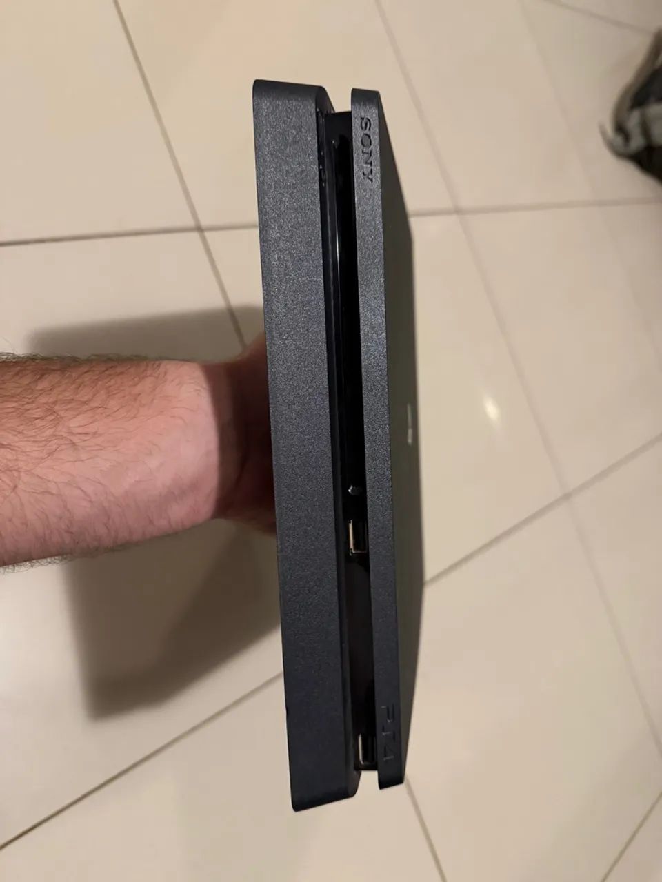 PS4 Slim - Console de Vídeo Game