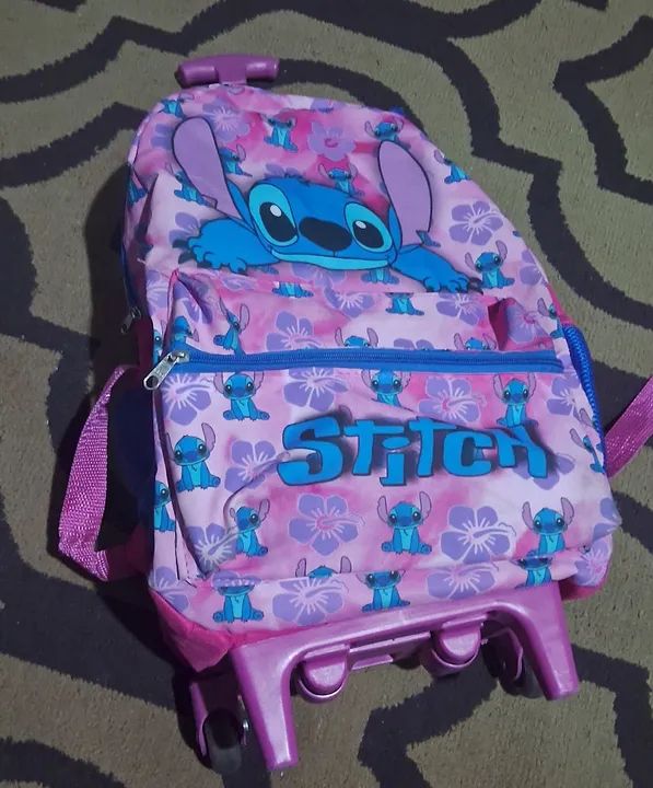 Mochila de rodinhas Stitch
