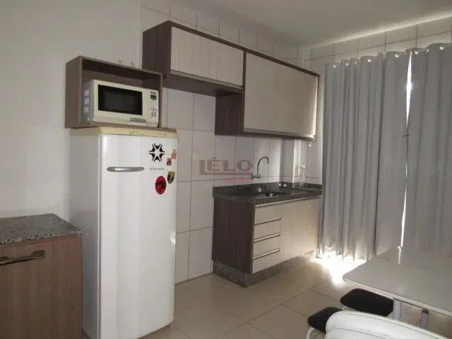 Apartamento 01 mobiliado - 450 metros da UEM