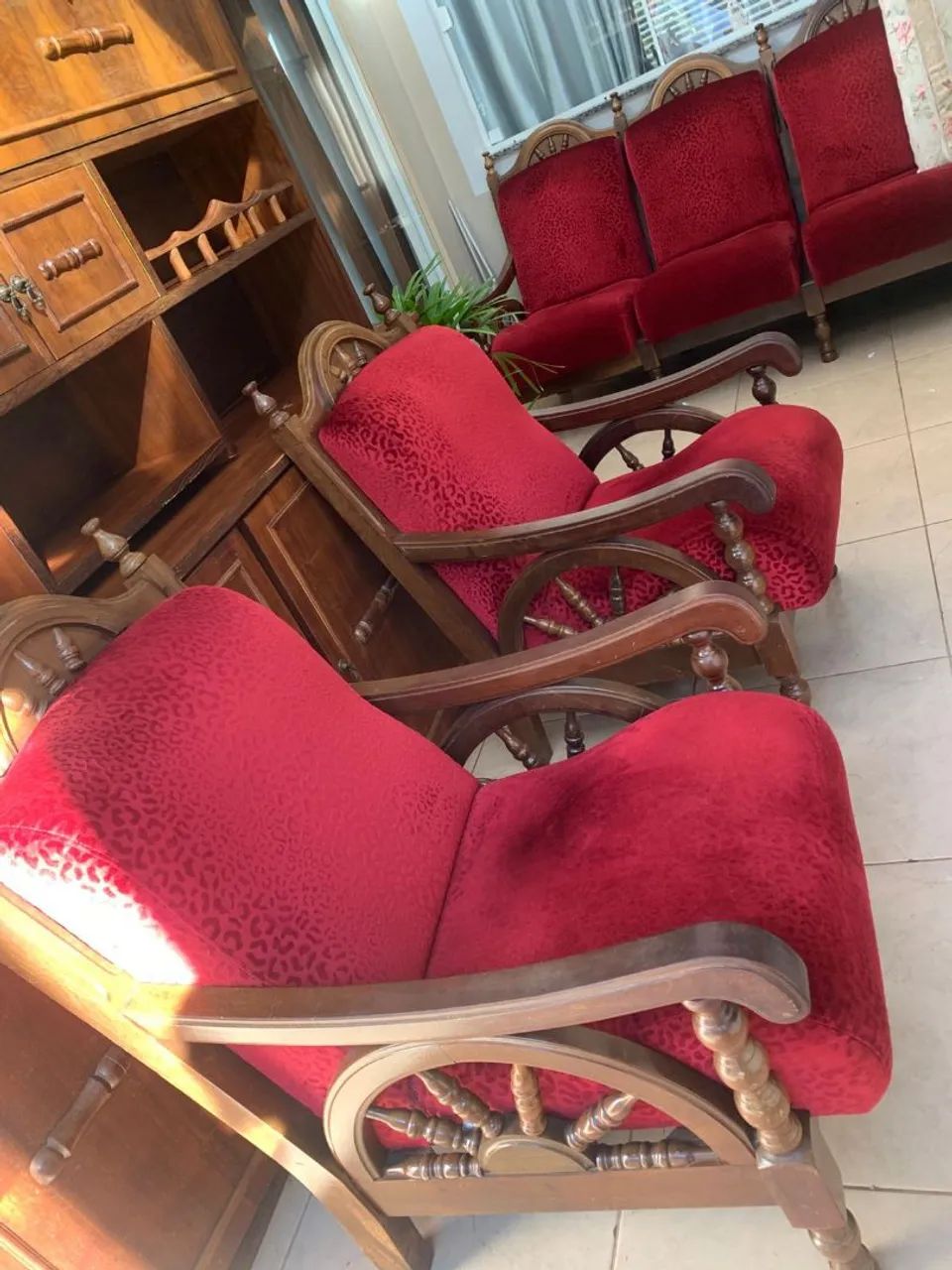 Conjunto de sofá relíquia madeira antiga  - Foto 3