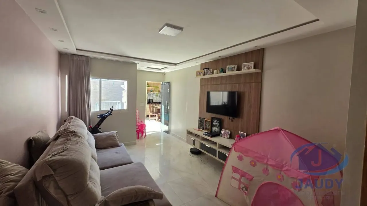 Jaudy Gestão Vende: Linda Casa Cond. Rubi 03 Qtos/01 Suíte I TOP!!
