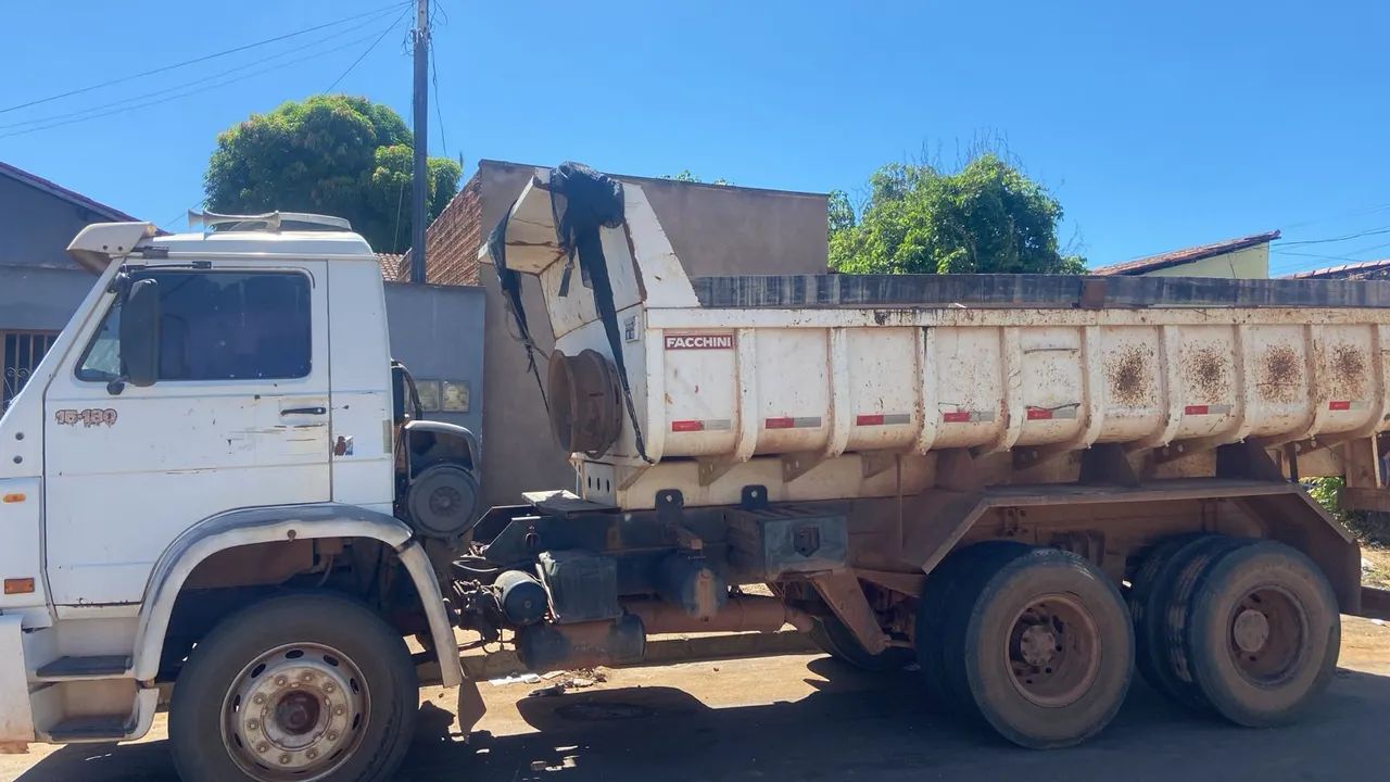 Vendo Caminhão-Caçamba Fuscão  - Foto 2